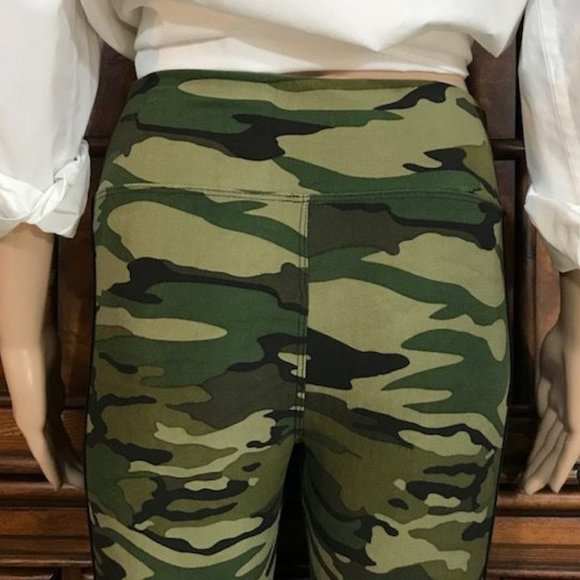 Shades of Verde Camo LOVE Brushed Legging - Picture 9 of 11
